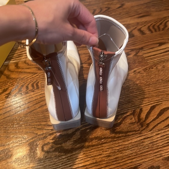 Fendi FFRAME White Patent Boots - Picture 6 of 9